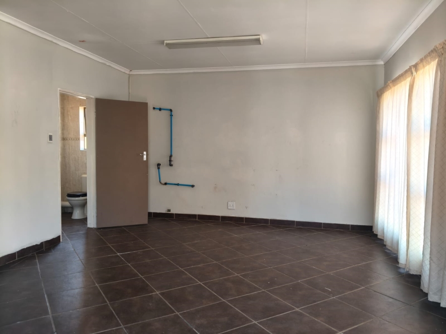 3 Bedroom Property for Sale in Safari Gardens North West